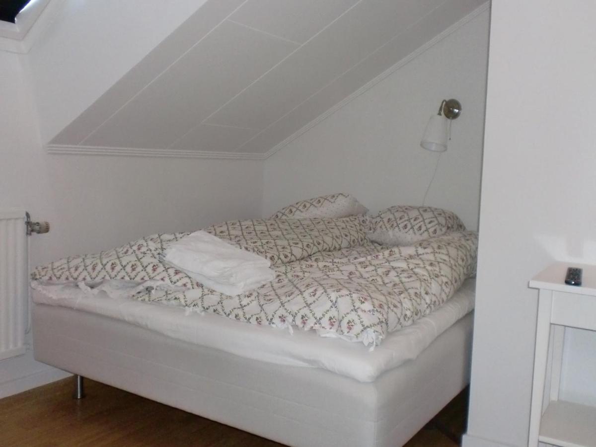Trollhaettans Bed And Breakfast Стая снимка