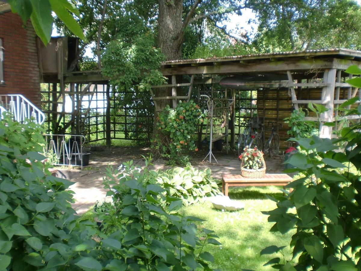 Trollhaettans Bed And Breakfast Екстериор снимка